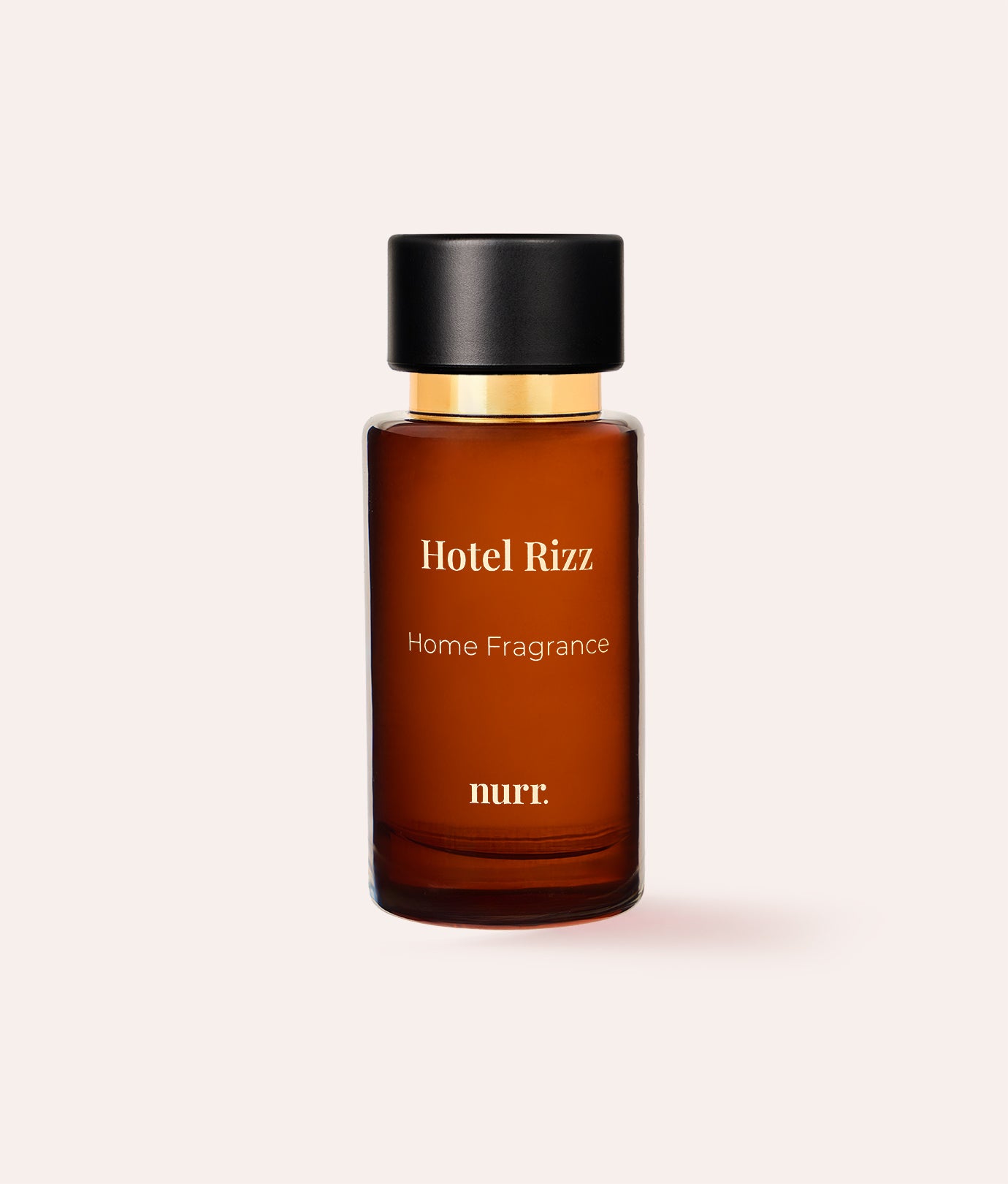 sticluta-noua-parfum-nurr-fundal-alb-hotel-rizz_1.jpg